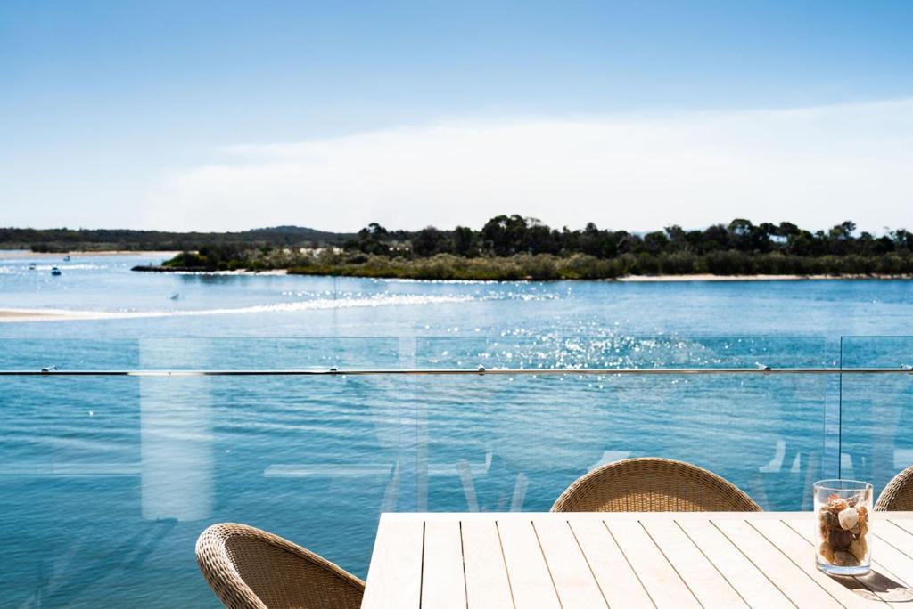 Апарт отель Noosa Quays Экстерьер фото